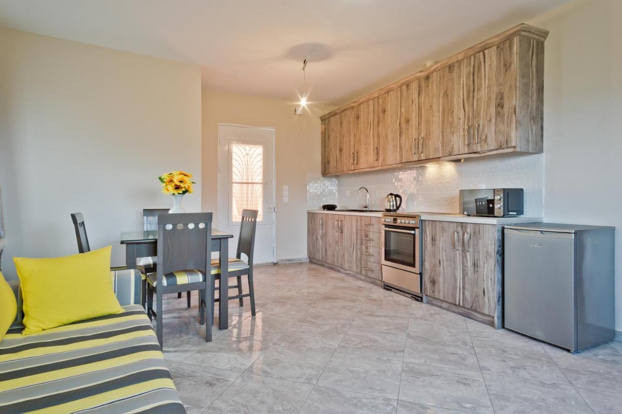 Montemar Studios & Apartments Arkasa Ngoại thất bức ảnh